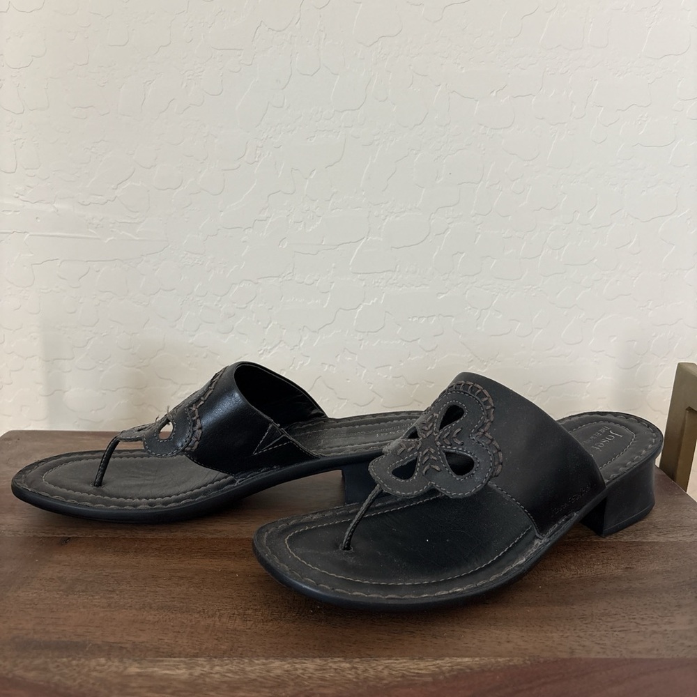 JOSEPH SEIBEL Black FLORAL LEATHER THONG WEDGE SANDALS 40 US 9